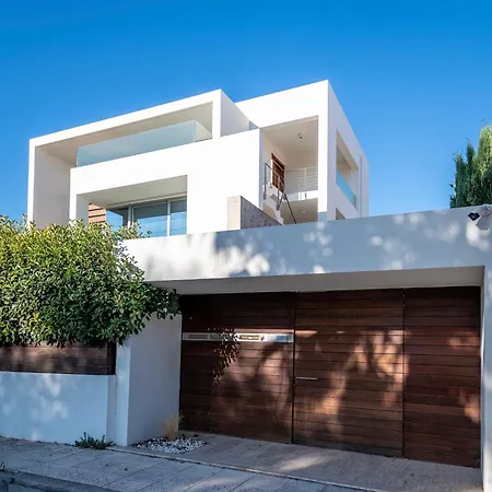 Ippolitus Feliz Kos Town